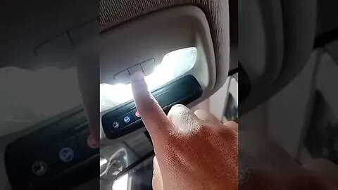 LED interno no Novo Onix que não apaga, estava sem o resistor soldado #shorts