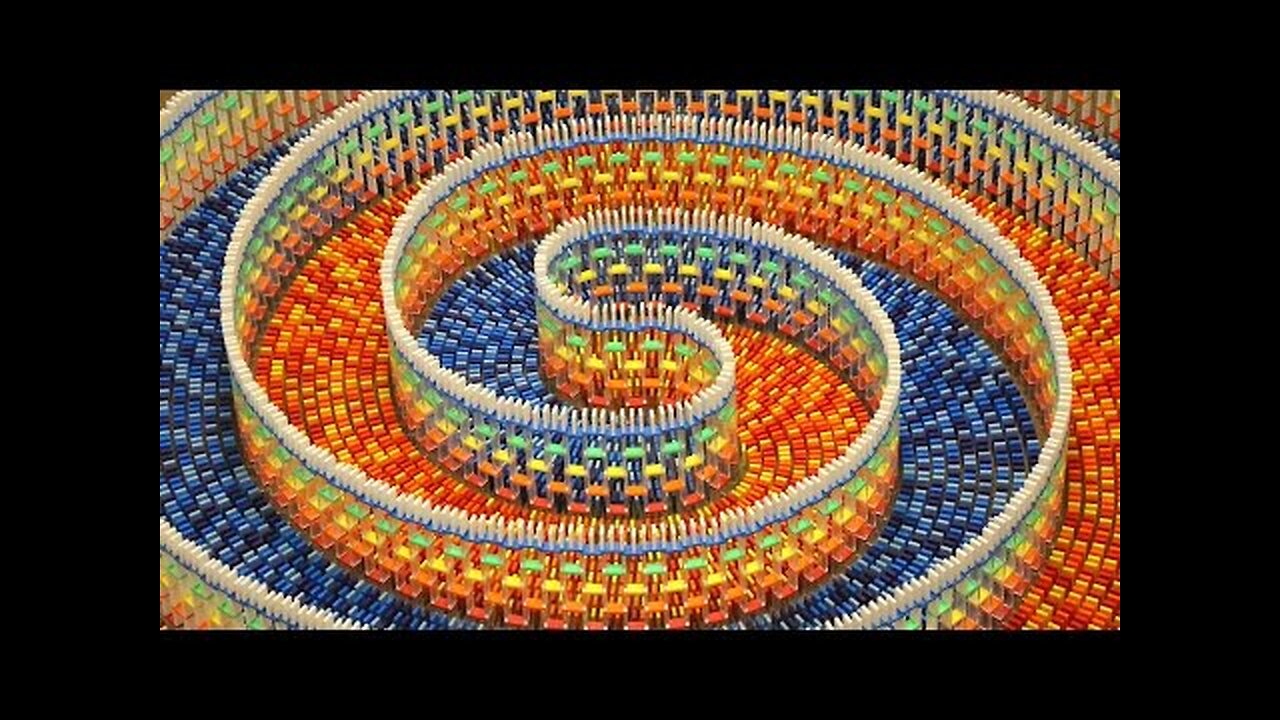 THE AMAZING TRIPLE SPIRAL 15000 DOMINOES