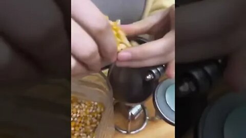 How popcorn used to be made