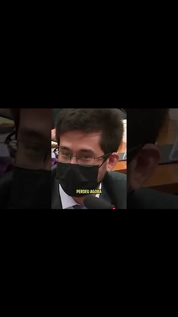 EDUARDO BOLSONARO FOGE DO KIM! #shorts