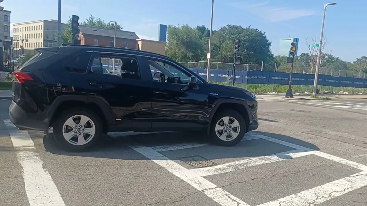 traffic lights went out for about a half an hour now they're back on