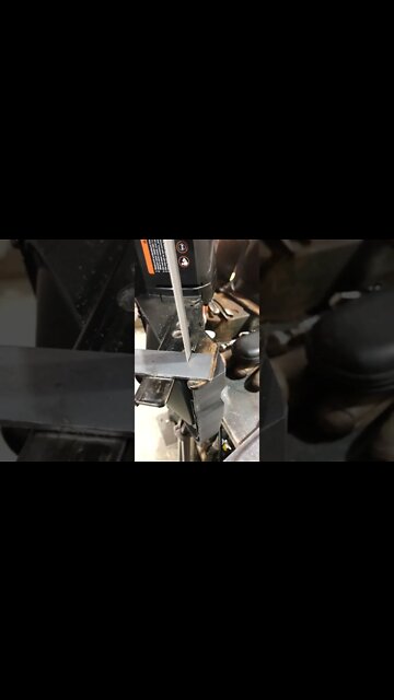 WEN Portable Band Saw Cutting Metal - #shorts