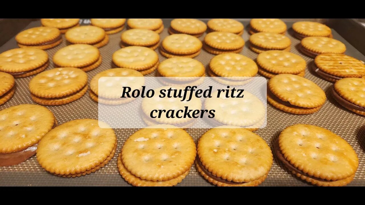 Rolo stuffed Ritz crackers #cookies @Lori349898