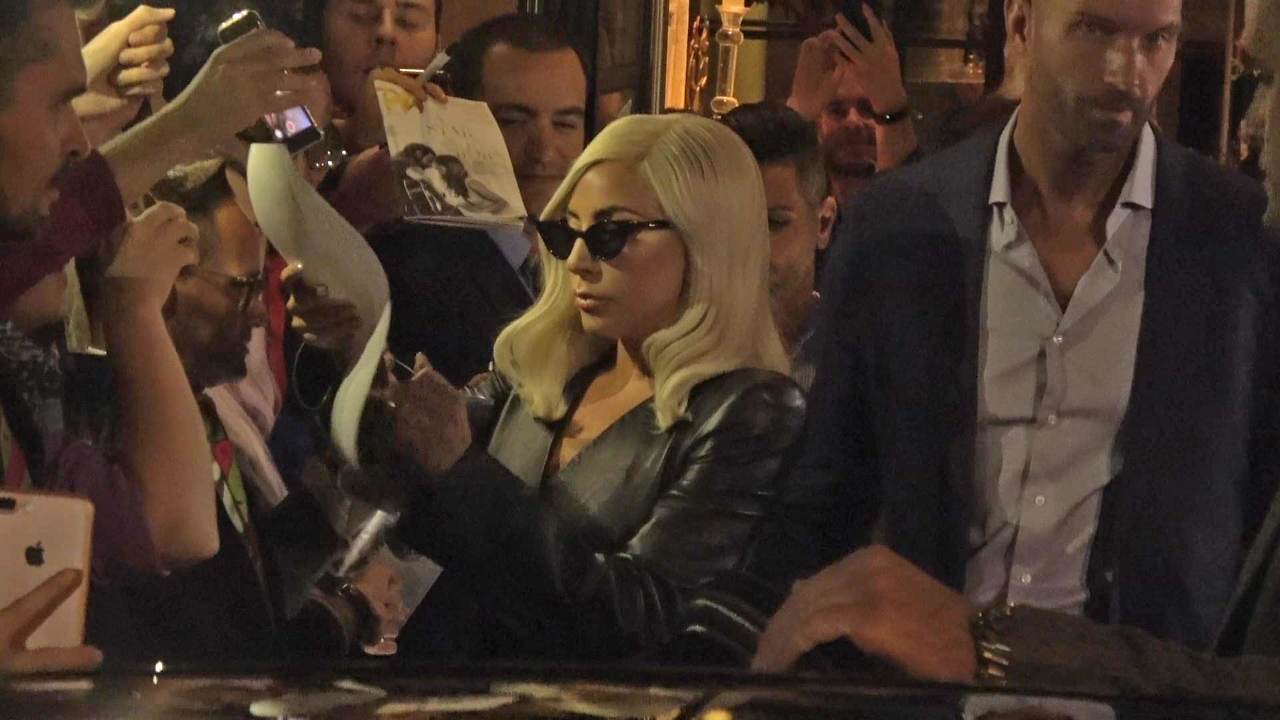 Lady Gaga Stuns While Leaving Her London Hotel, Super Gracious To Fans!