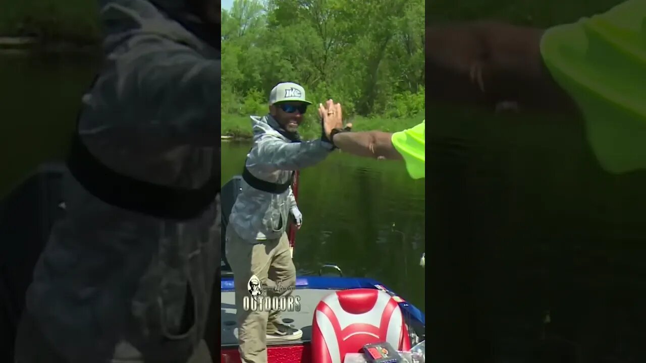 1st time Break Dance in Jimmy’s Boat