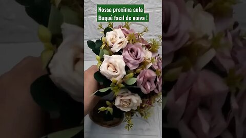 #jardineirajunina#buquedenoiva #costuracriativa #moldegratis#mundobita #galinhapintadinha #noiva