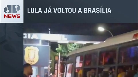 Detidos em atos em Brasília chegam à carceragem da Polícia Civil