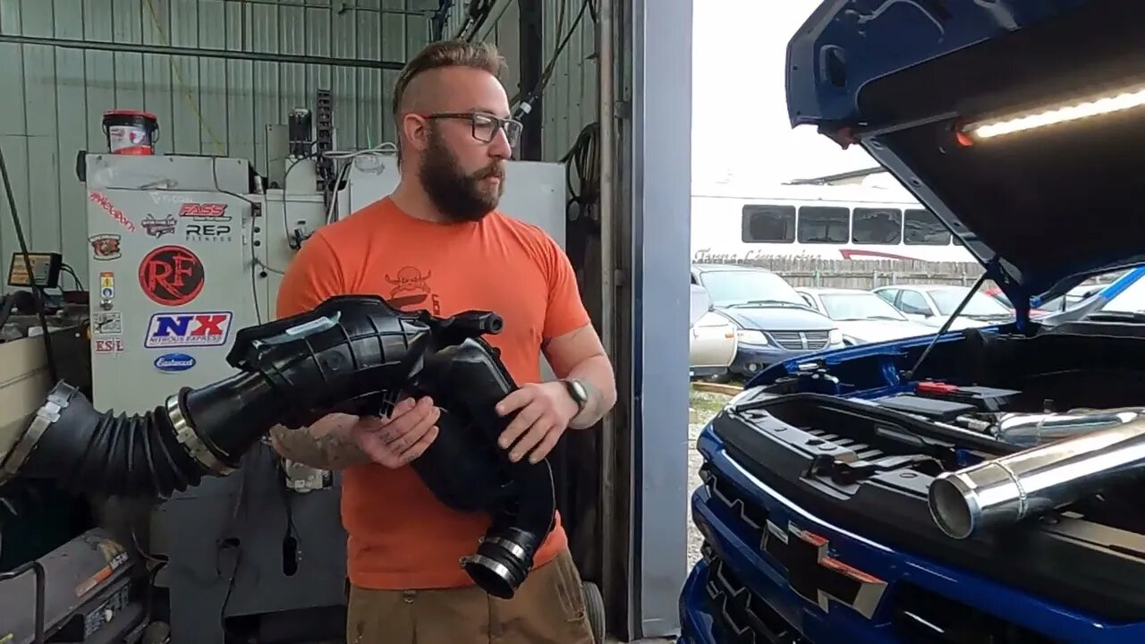 2019 + 3.0 Duramax 1500 CFT Air intake tube install