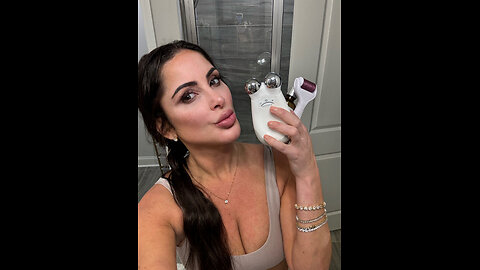 Sunday Spa Day Meamoshop.com Silky Peel AHA 30% Body Wrap | Nuface Microcurrent 