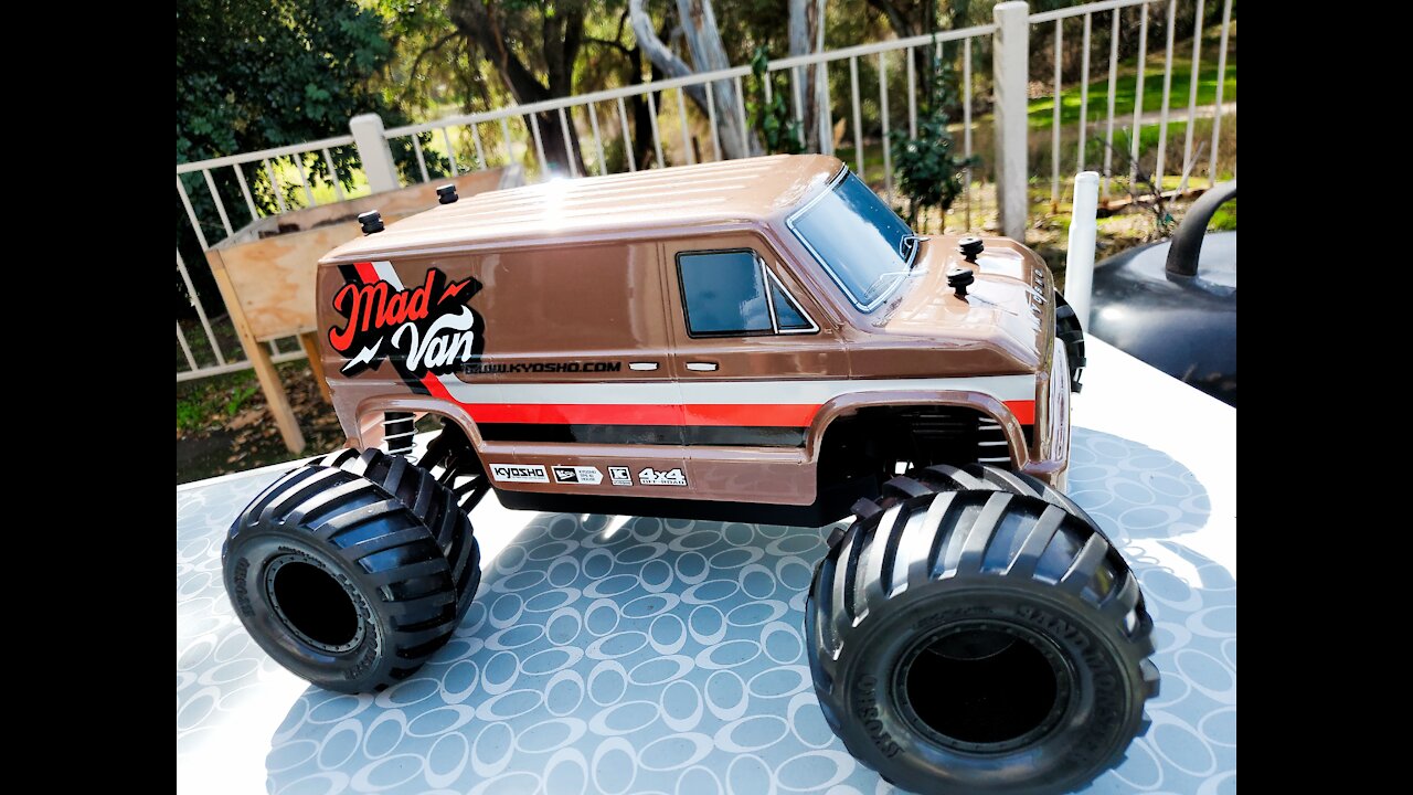 Kyosho Mad Van - First Run w/ Sound Module