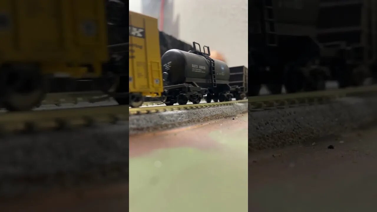 N Scale BNSF manifest train