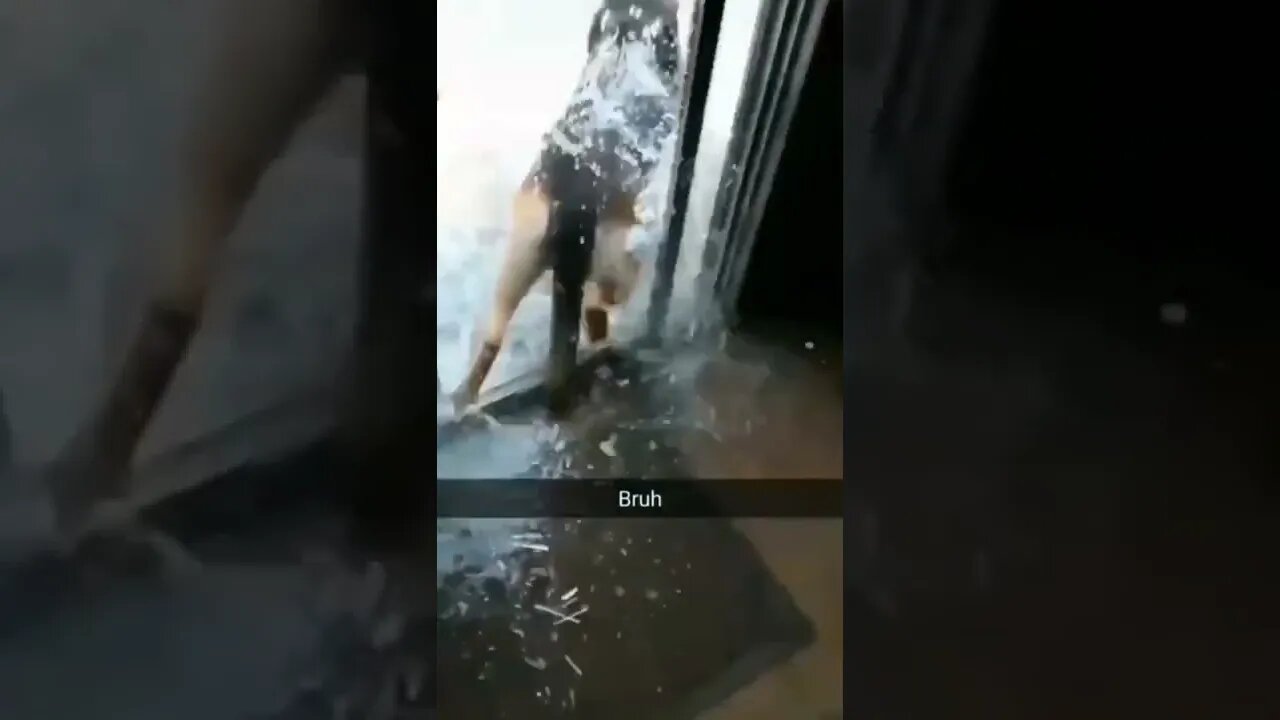 ๐๐full fun comedy video caught on camera๐ comedy video ๐๐๐ masti masala๐๐ whatsapp video #shorts(4)