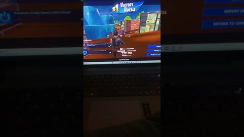 First night back playing Fortnite again and special thanks to my partner @fateration