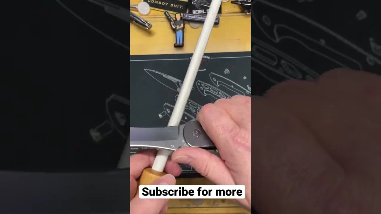 Edge maintenance – Lots of ways to do it but this is the way I prefer #Shorts#Knives#KnifeLife￼