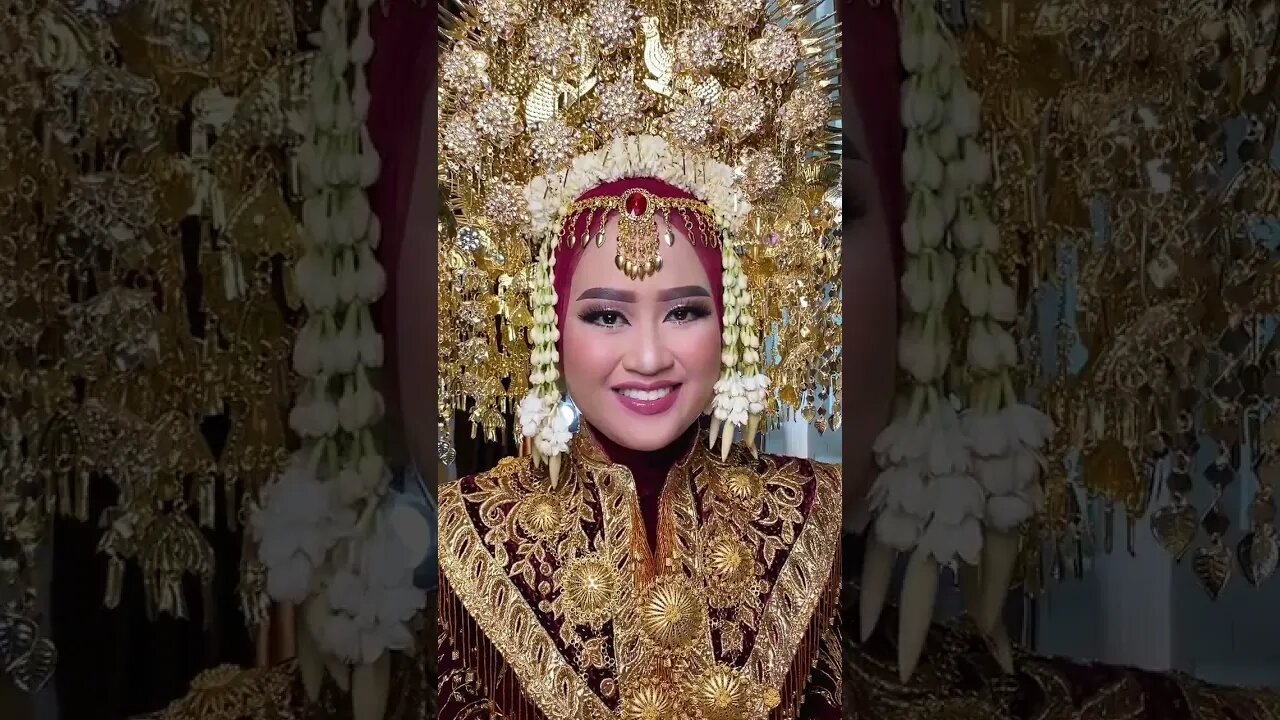 AMAZING ! Pengantin Pakaian Adat Padang Tampil Cantik dengan Makeup top #short #shorts #shortvideo