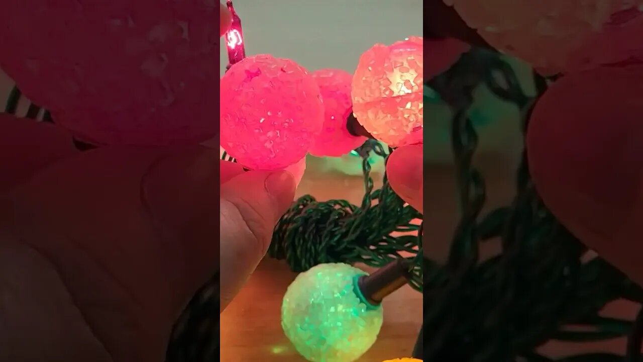 Woolworth Snowball Lights Colours #christmas #lights #woolworth #noma #pifco #vintage #snowball #uk
