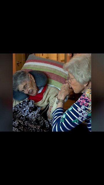 Couple uses music to share their love when speaking becomes difficult