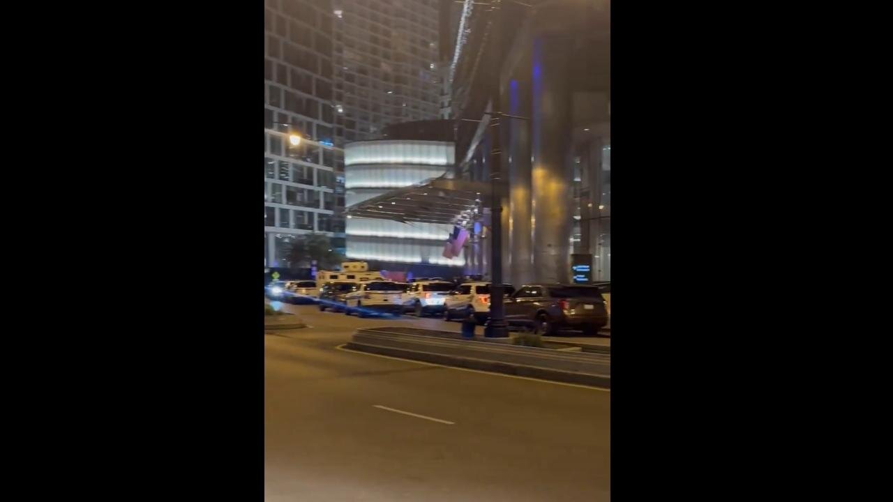 BREAKING: Large Police Response Outside Trump Tower in Downtown Chicago