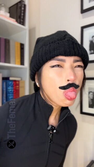 How can you tell when a politician is lying Their lips move