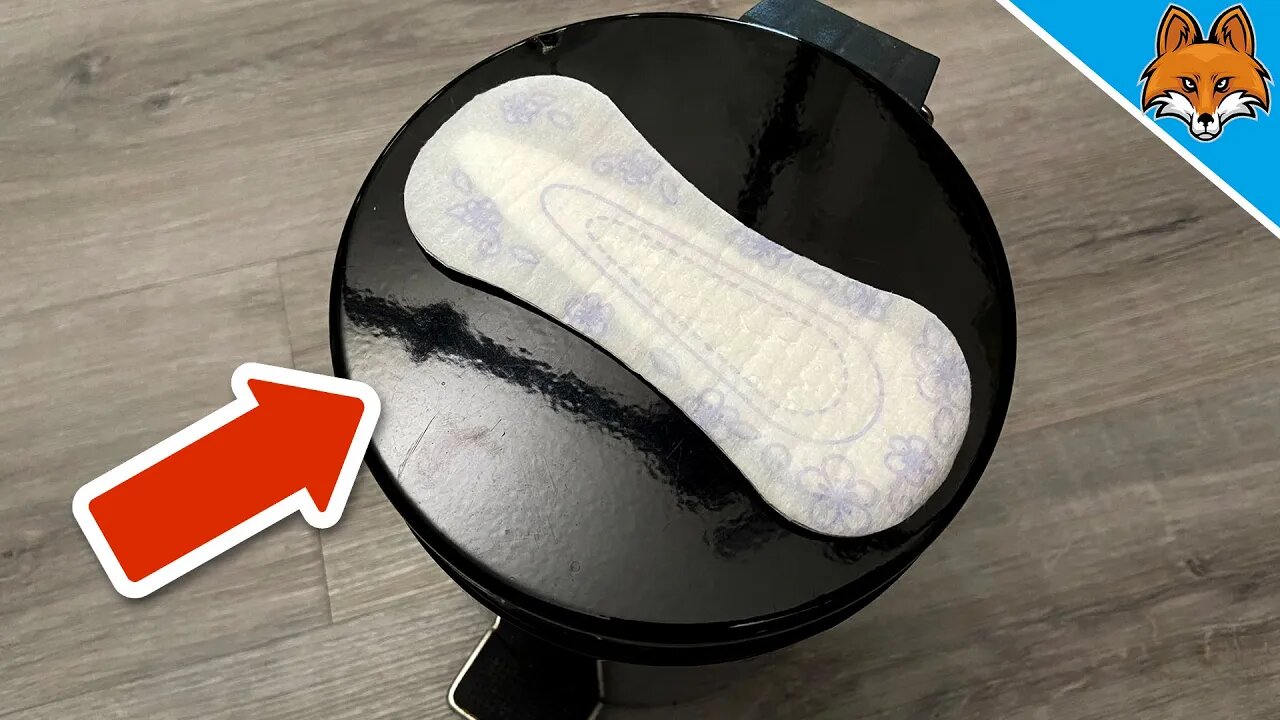 THAT´S why you should stick a PANTY LINER to your Trash Can 💥 (GENIUS) 🤯