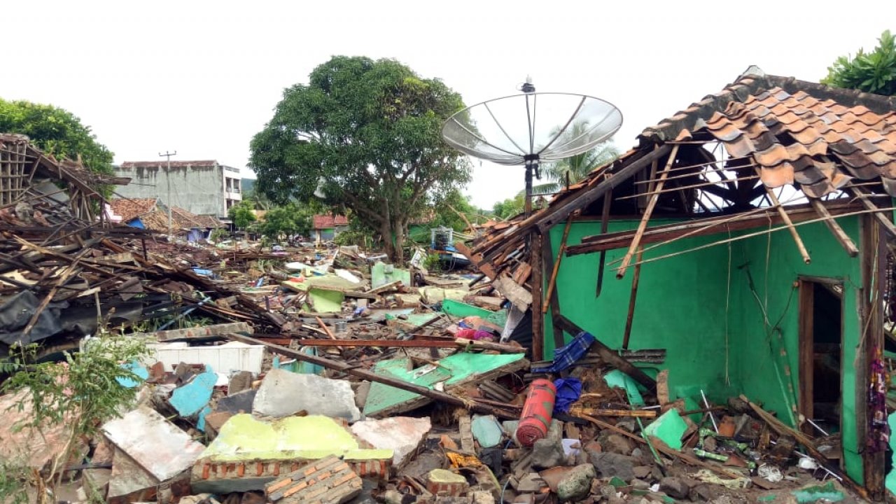 At Least 222 Dead, 800 Injured After Tsunami In Indonesia