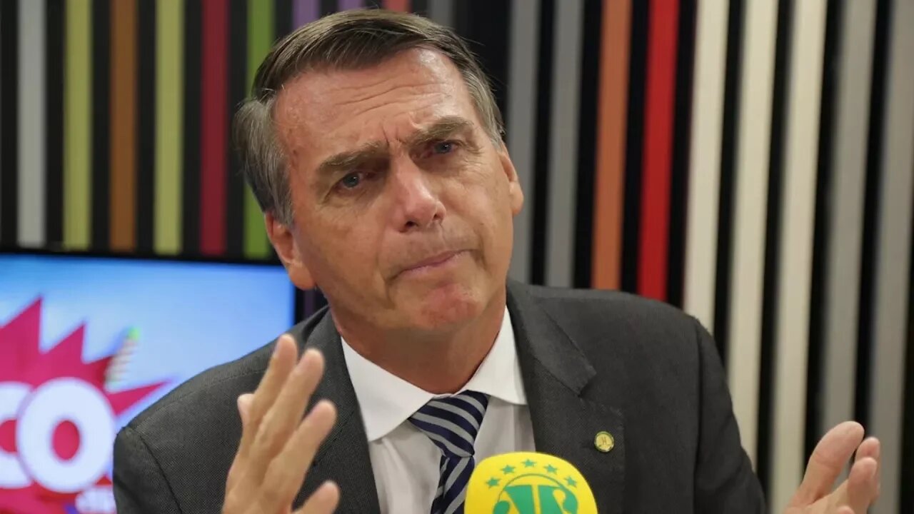 Jair Bolsonaro sobre porte de armas: "Todo vagabundo tá armado! Só falta o cidadão de bem!"