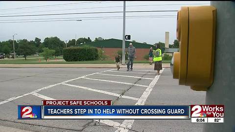 Teachers step in to help without crossing guard