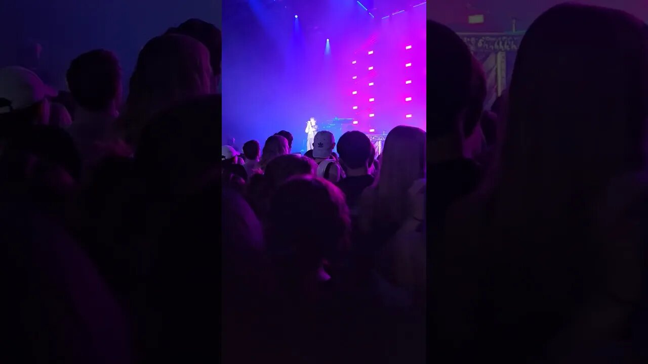 Left And Right - Charlie Puth Live At The Armory Minneapolis