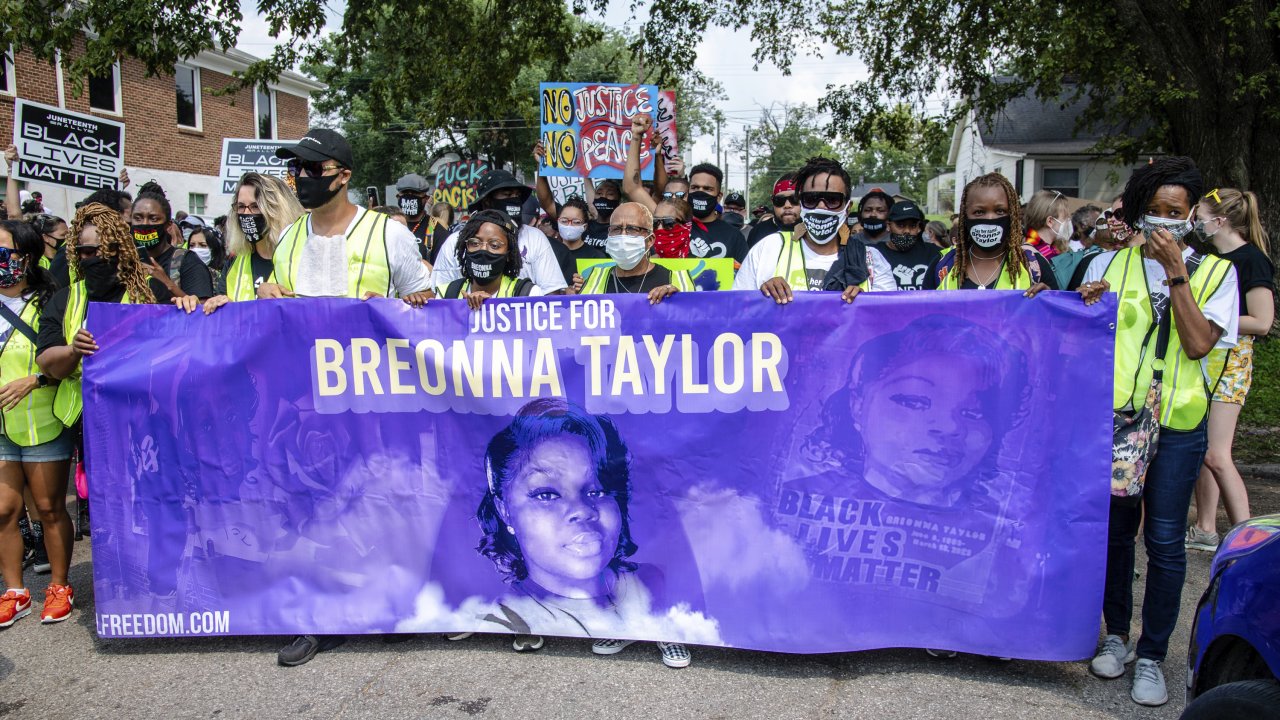 Louisville Police Prepare For Breonna Taylor Decision
