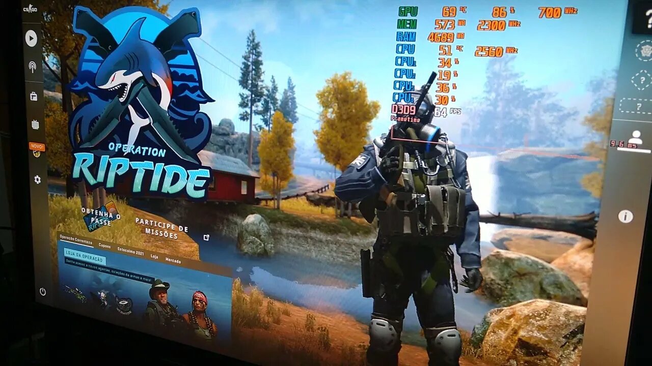 Athlon 200GE com Radeon HD6750 1GB GDDR5, testando CSGO em 1368x768p competitivo.