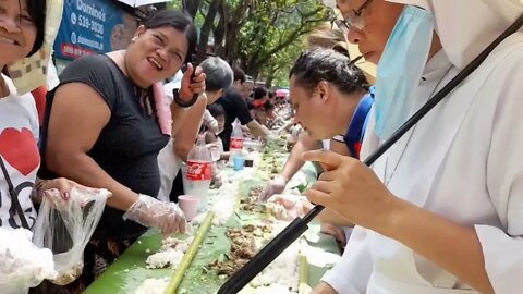 Pinakamahabang Boodle Fight nilahukan ng buong baranggay