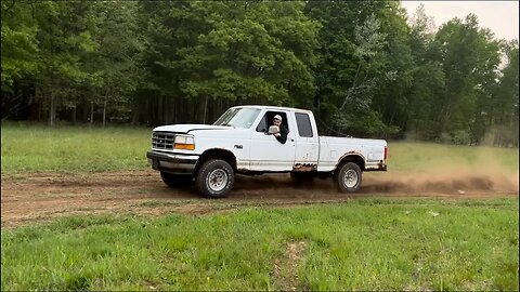 90s ford 351 rippin! 6.0 ls on the limiter!