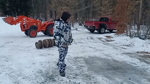 Kubota L3901 Traction Test on Ice