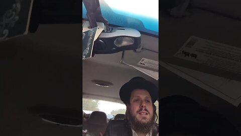 a lesson from Rav Hutner ztl how to approach who to honor at a wedding, as heard from Rabbi Fishbain