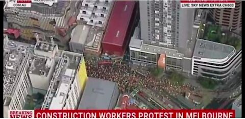 REVOLUTION! PROTESTERS IN MELBOURNE SHUT DOWN MAJOR FREEWAYS OVER COVID TYRANNY AND MANDATORY SHOTS