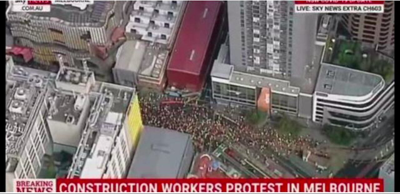 REVOLUTION! PROTESTERS IN MELBOURNE SHUT DOWN MAJOR FREEWAYS OVER COVID TYRANNY AND MANDATORY SHOTS