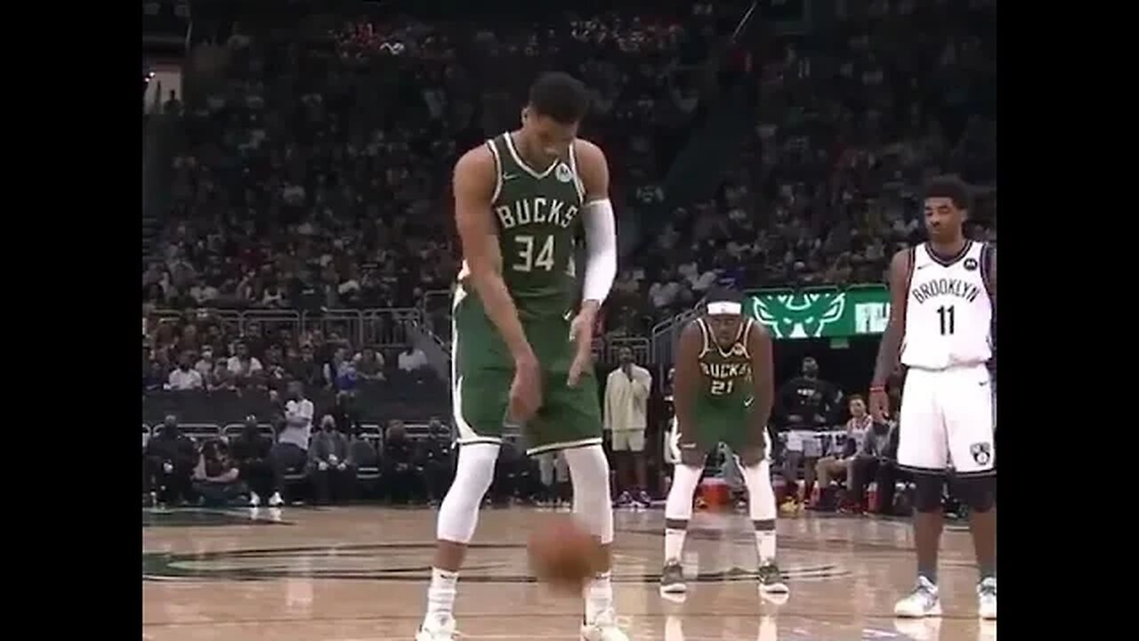 Giannis Free Throw Violation