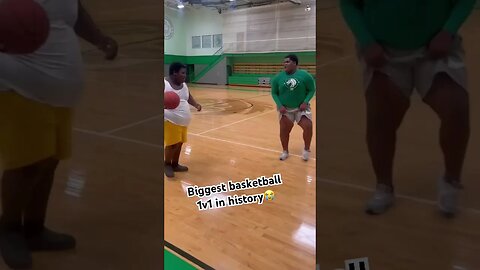 Biggest 1v1 ever! Subscribe for more content! #comedy #amp #funny #basketball #1v1