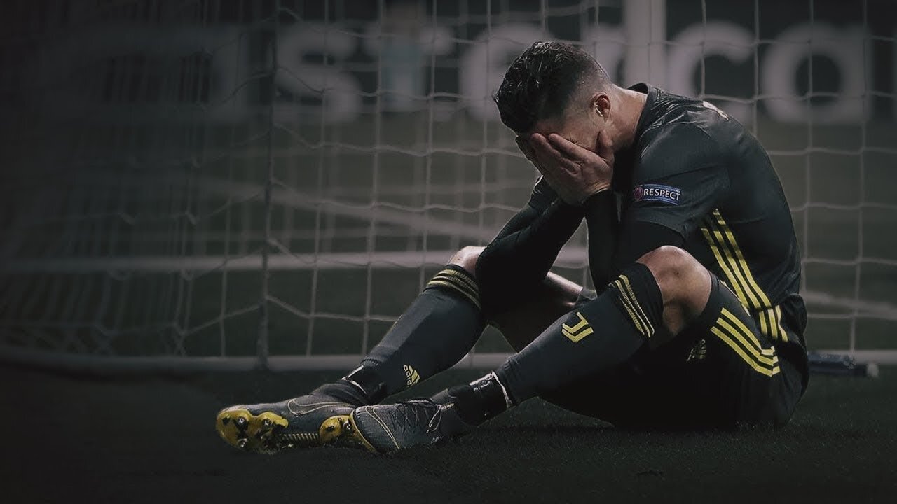 Cristiano Ronaldo - Never Give Up - Motivational Video 2022