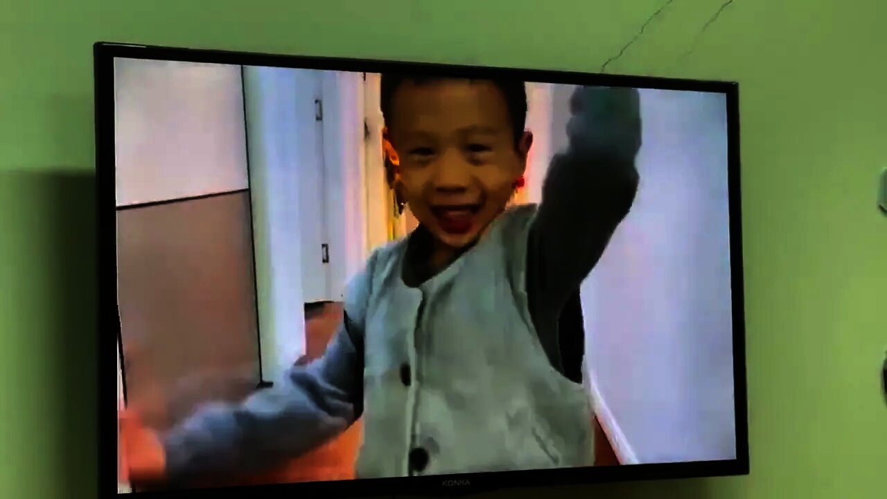 Kids in Communist China "Cosplay" Killing As Part of Homework 中共國兒童在家演習殺人