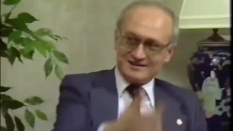 KGB Defector Yuri Bezmenov 1985 Interview - KGB Manipulation of US Public Opinion