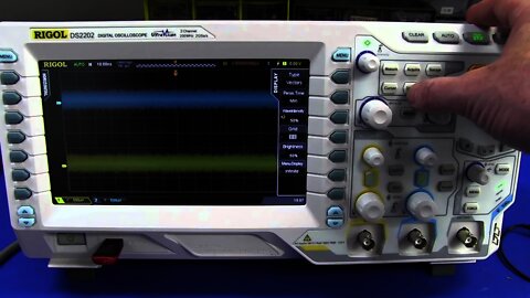 EEVblog #369 - Rigol DS2000 Oscilloscope Playing Around