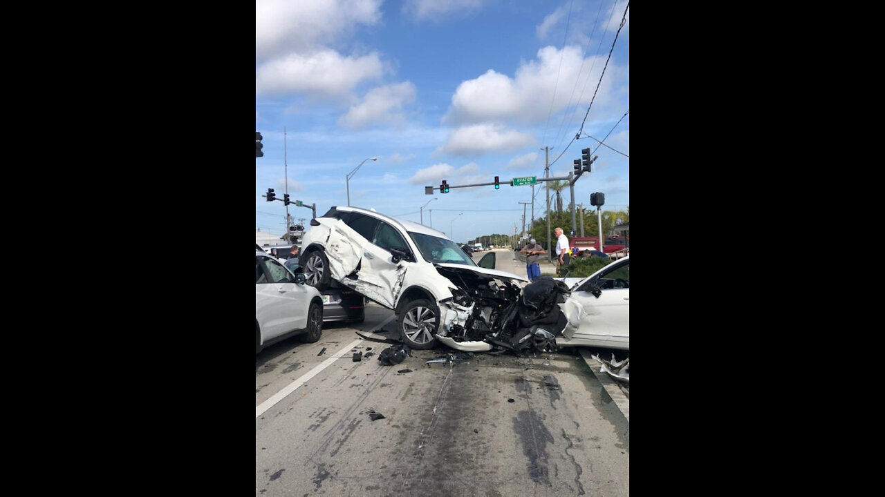 Epic Vehicle Fails