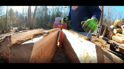 Spliting Cord Wood