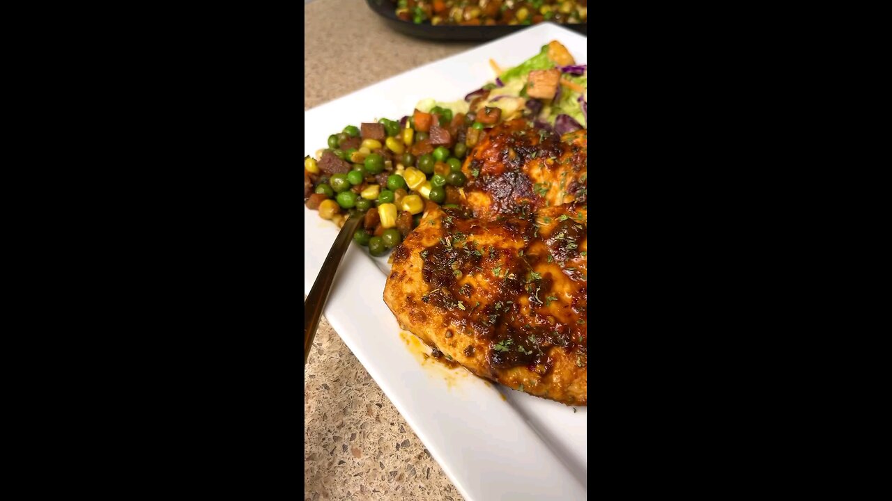 CHICKEN STEAKS ₩ Bean salad & Veggies | #chickensteaks #grilledchicken #spicysteak #beansalad