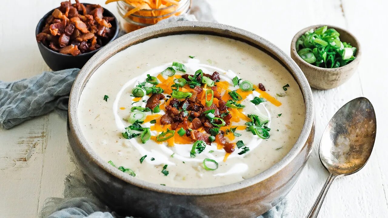 Homemade Creamy Potato Soup Recipe