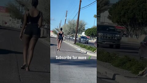 Why’d the lizard cross the road
