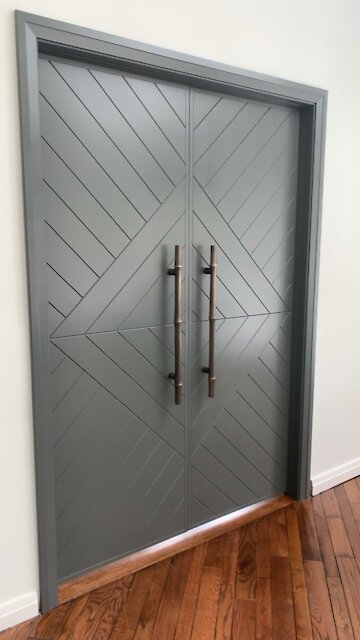 CUSTOM MODERNDOUBLE DOORS
