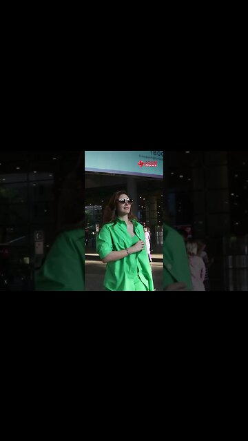 Shefali Jariwala Spotted At Airport 💃 #shorts