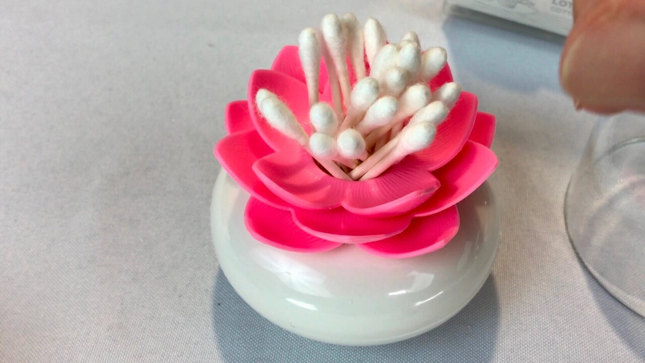 Creative Lotus blossom shapped bathroom cotton swab, Q Tip, toothpick holder by Bestwishes2u review